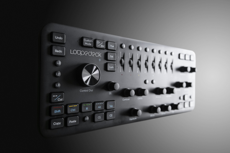 Test Loupedeck Plus avec ses molettes et ses touches de retouche photo