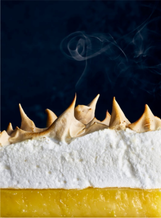 Photographie de meringue réalisée en moyen format par Andy Kerry